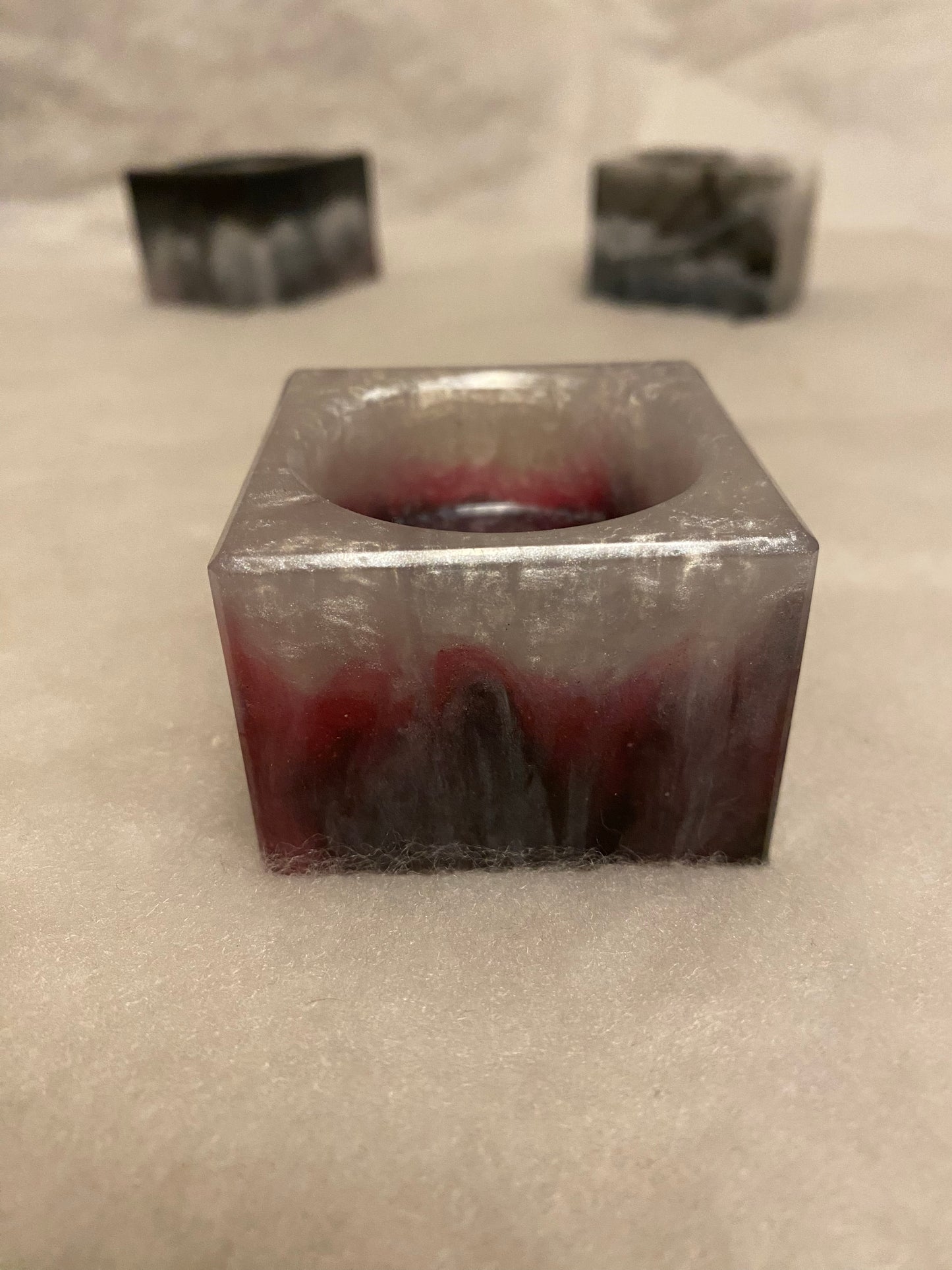 Cube tea light holder