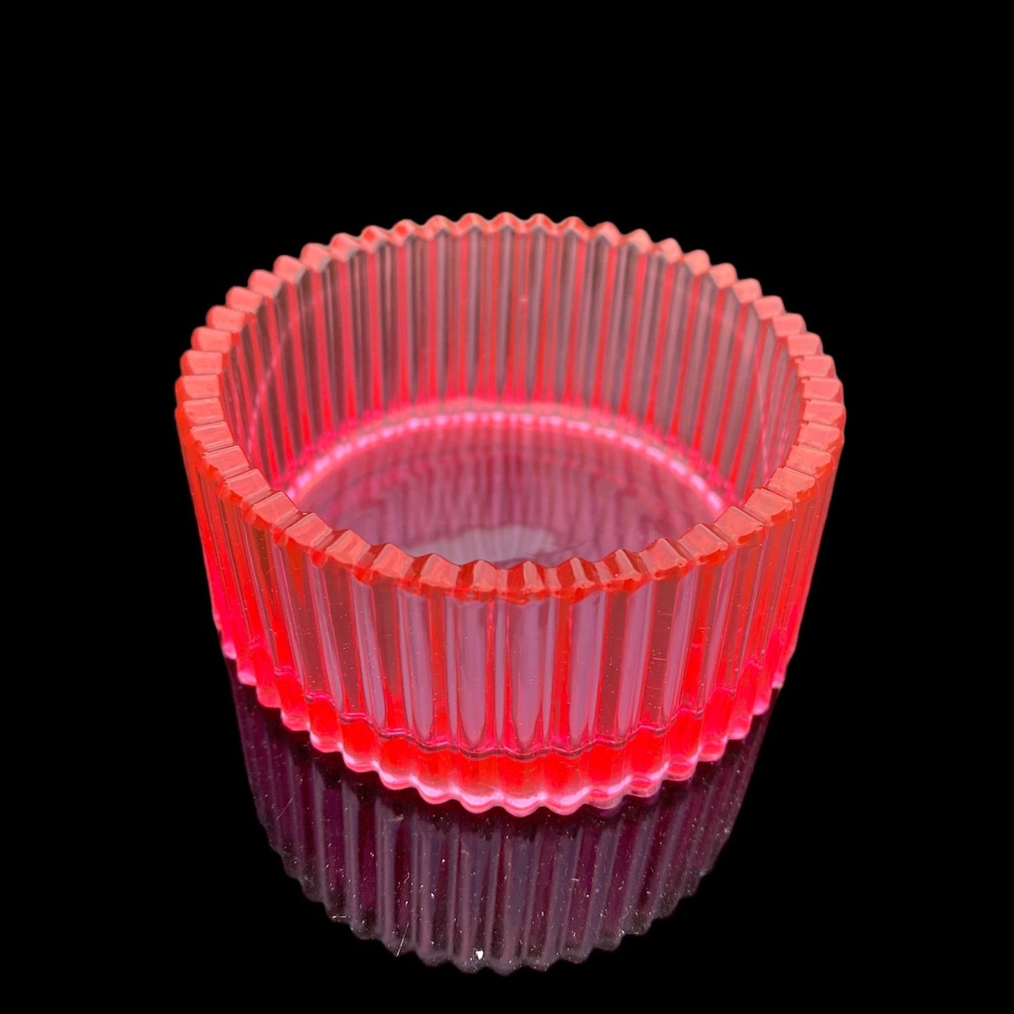 Ridged round Tea Light holder