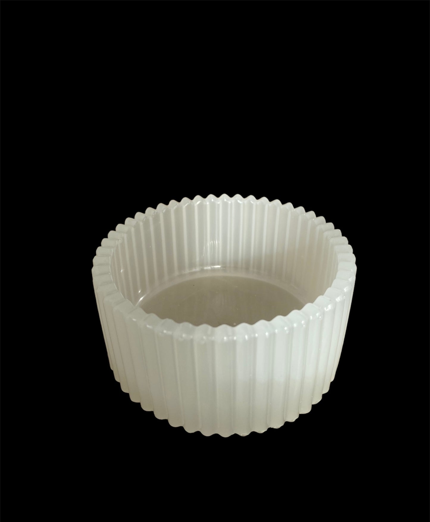 Ridged round Tea Light holder