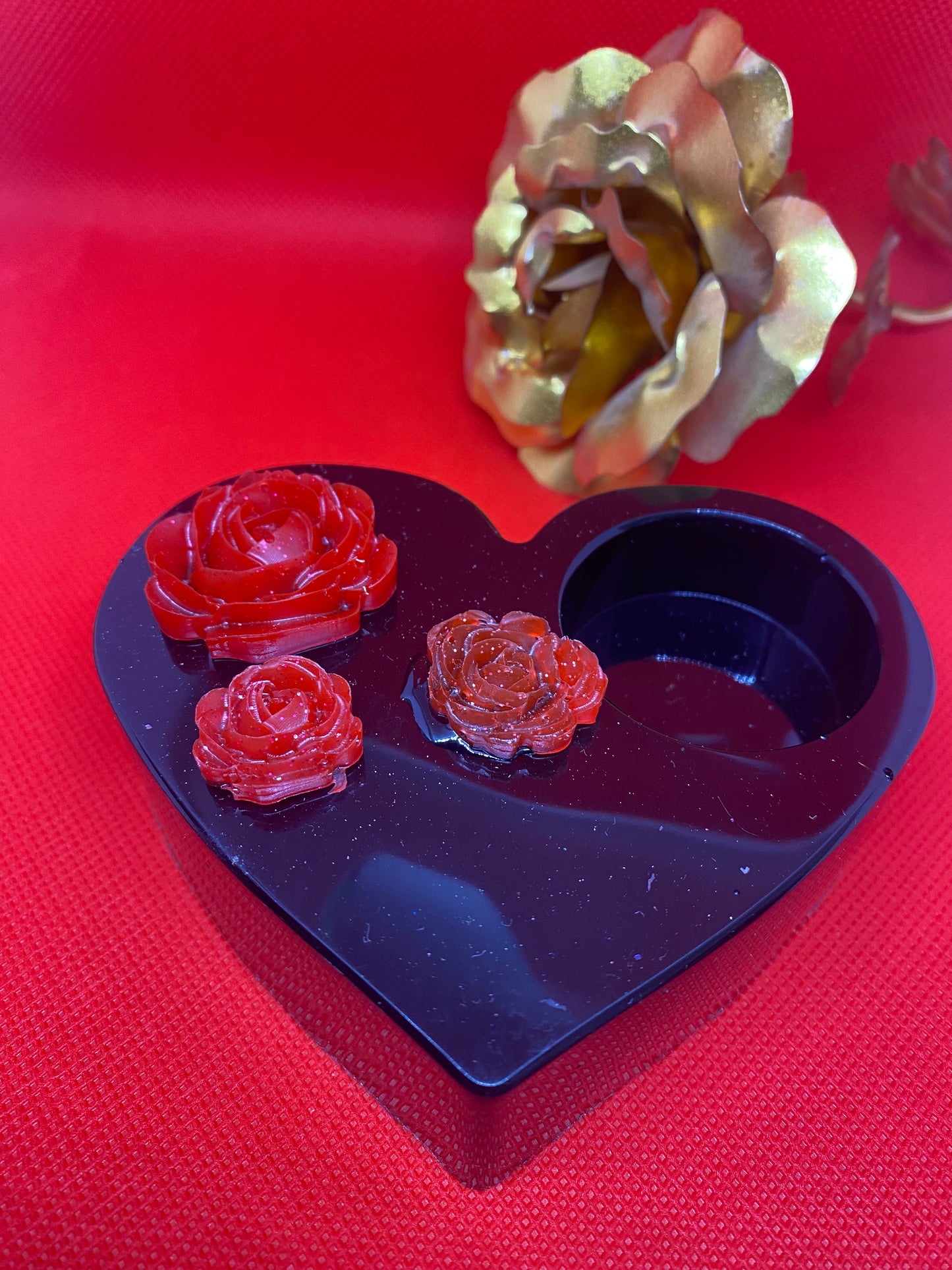 Heart tea light holder (deep)