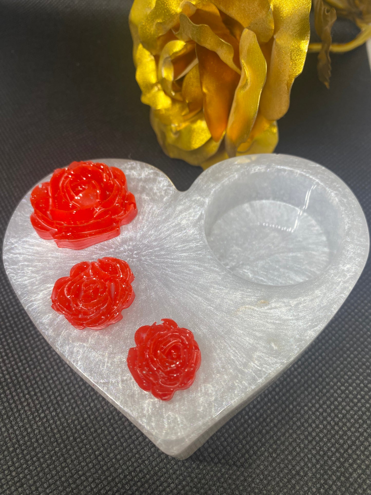 Heart tea light holder (deep)